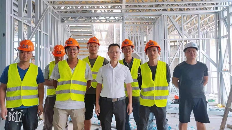輕鋼別墅需要專業人員安裝嗎？睿婕輕鋼別墅為您分析